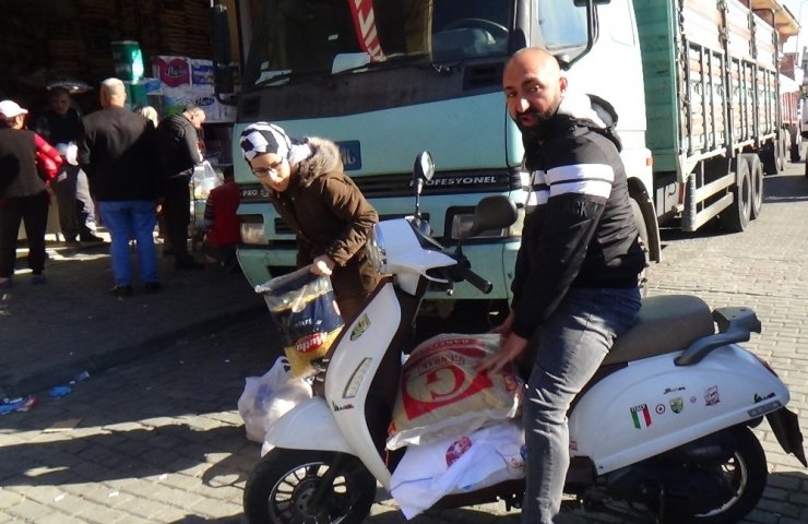 Yasak ve zam korkusu gıdacılar çarşısını hareketlendirdi