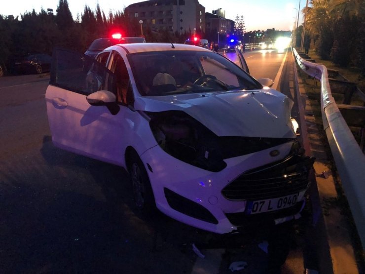 Alkollü sürücünün çarptığı motosikletteki karı koca ağır yaralandı