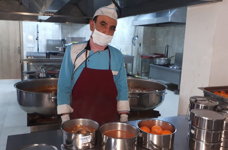 Beypazarı SYDV evlere yemek servisini başlattı