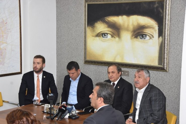 CHP kurmayları Kadir Aydar için Ceyhan’da