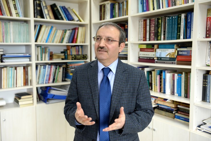 Din İşleri Yüksek Kurulu Üyesi Günay, "cemaatle namaza ara verilmesi"ni değerlendirdi: