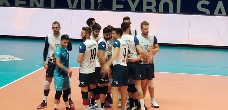 Efeler ligi emin adımlarla ilerliyor