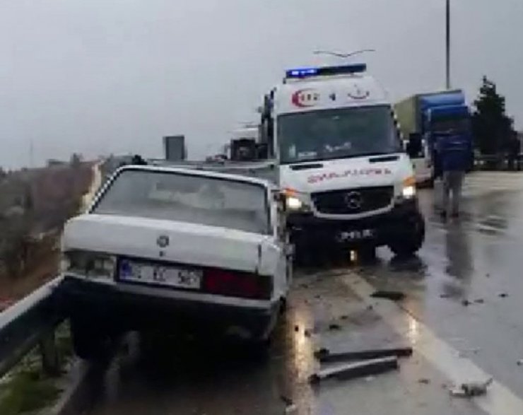 Gaziantep-Adana otobanında zincirleme trafik kazası: 6 yaralı