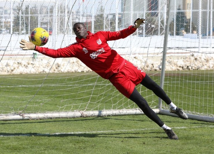 Sivasspor 5 eksikle çalıştı