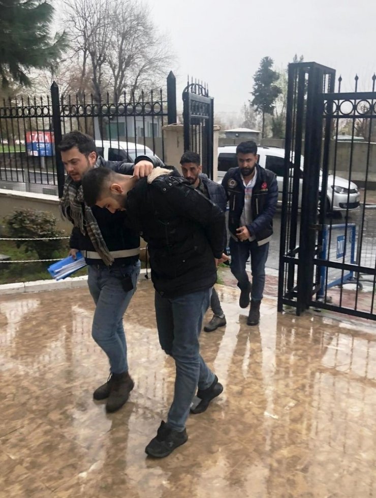 Cizre’de 12 zehir taciri tutuklandı
