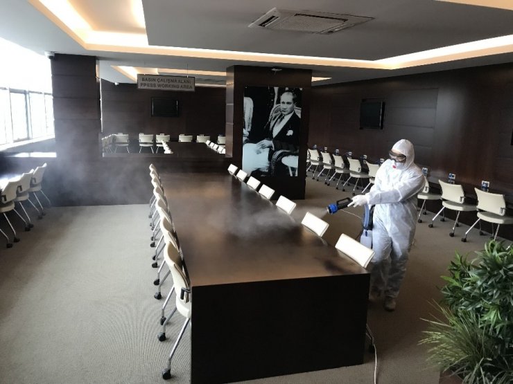 Ülker Stadyumu’nda korona virüse karşı dezenfekte çalışması