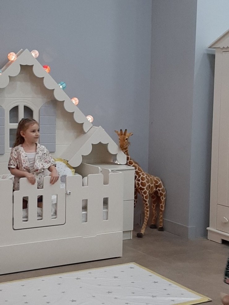 Evde kalan çocuklar için sağlıklı mobilya tavsiyesi