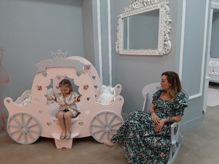 Evde kalan çocuklar için sağlıklı mobilya tavsiyesi