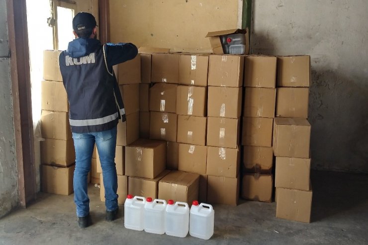 İzmir’de korona virüs sahtekarlarına geçit yok