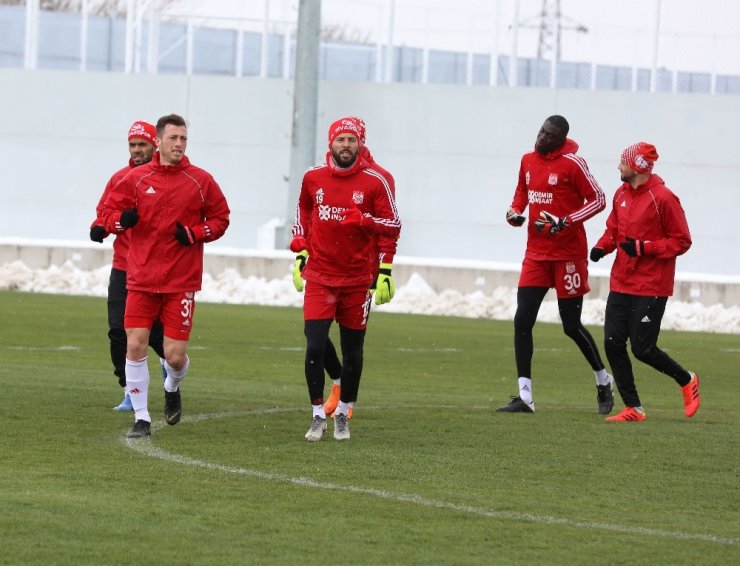 Sivasspor’da korona virüs izni