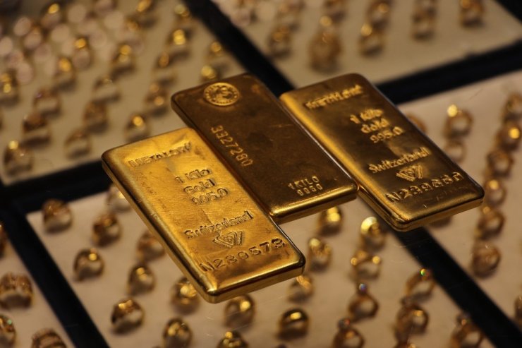 Altına ’korona virüs’ darbesi