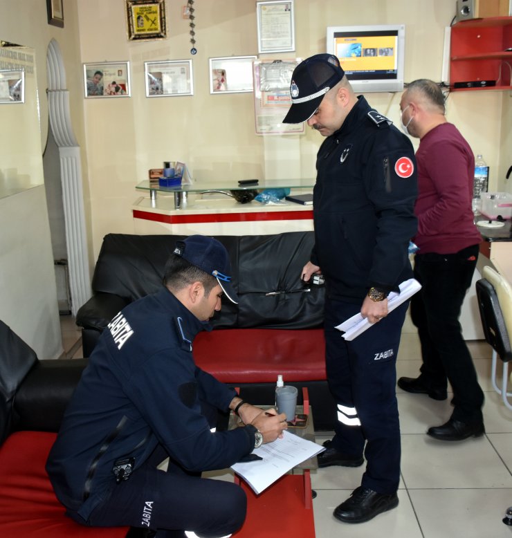 Berber, kuaför ve güzellik merkezlerinin geçisi süreyle kapatılması kararı