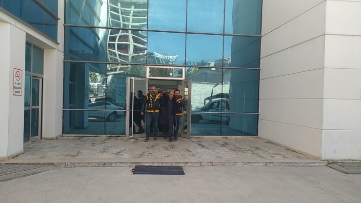 Bursa’da acilin kapısına bırakılan şahsın katilleri kıskıvrak yakalandı