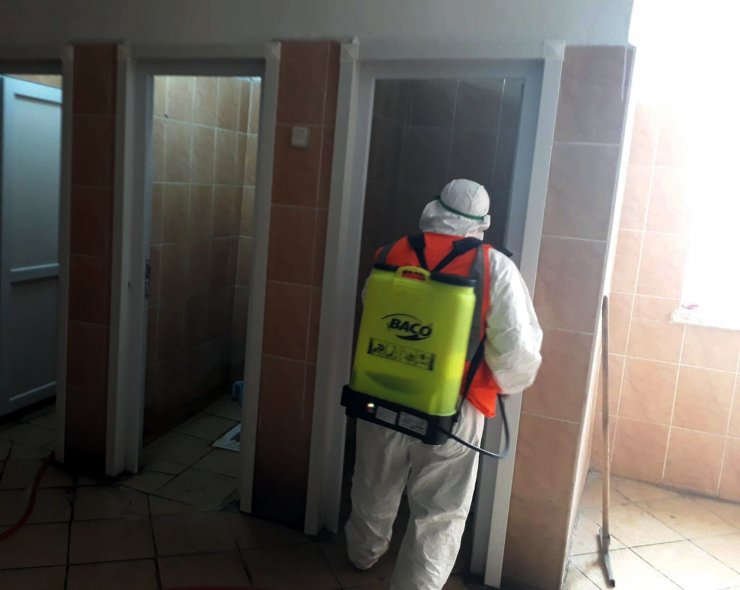 Güdül'de sokaklar dezenfekte edildi