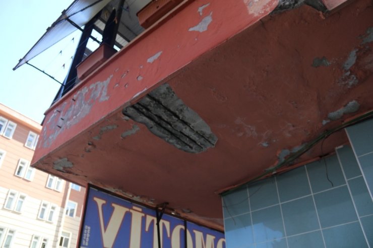 Korana’ya rağmen evlerinden mecbur çıktılar