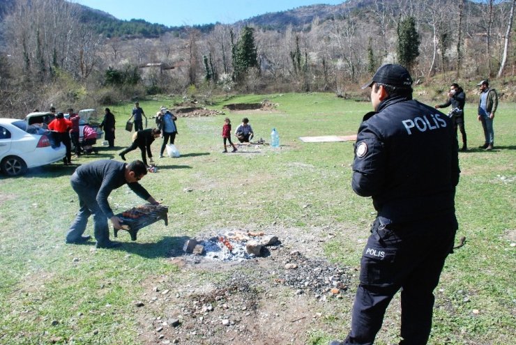 Mangal yasağına uymayanlara polisten uyarı