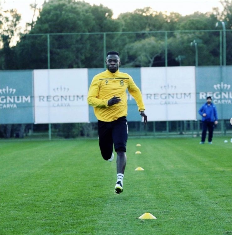 Yeni Malatyasporlu futbolculardan ’Evde kal’ çağrısı