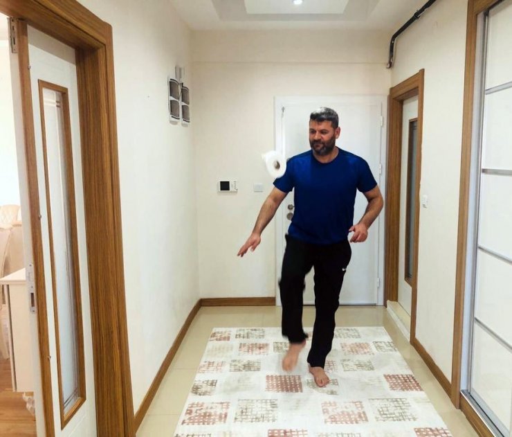 Yeni Malatyaspor’un emektar isimleri de tuvalet kağıdı sektirdi