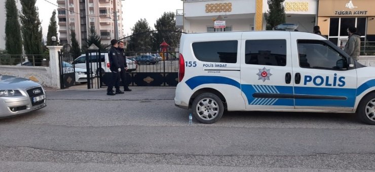 Komşular arasında kavga: 2 yaralı