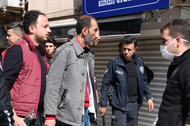 Alacak verecek kavgasında kan aktı: 2 yaralı