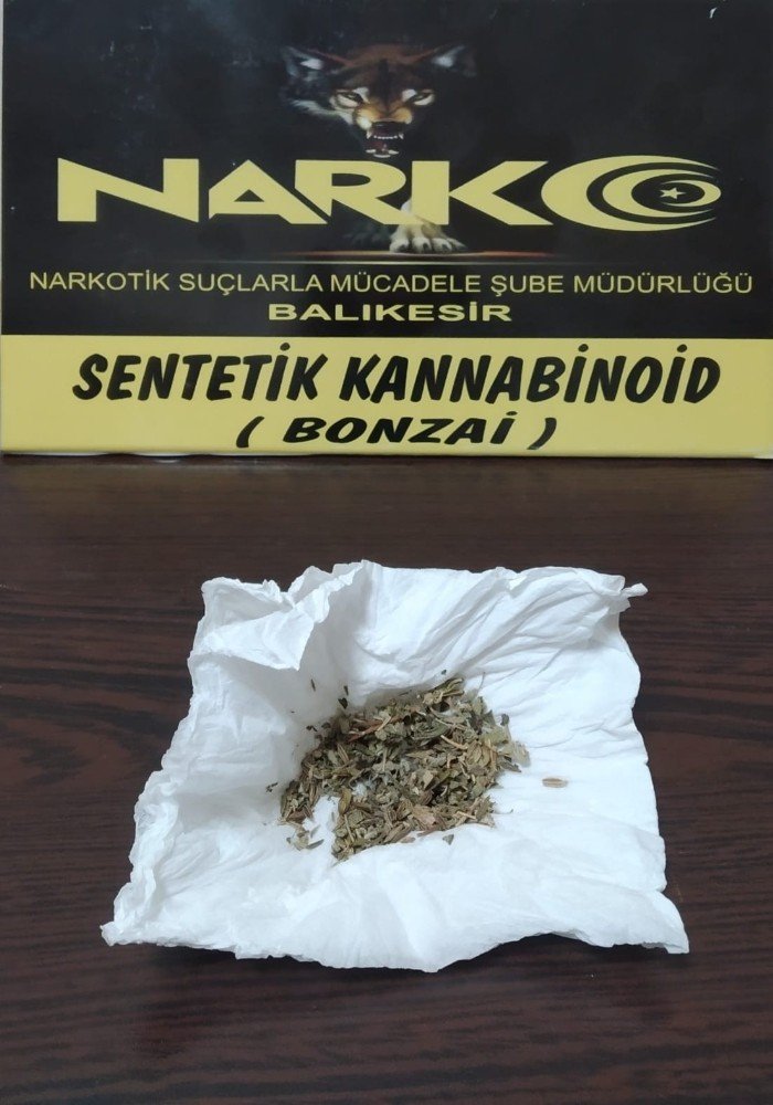Balıkesir polisinden uyuşturucu operasyonu