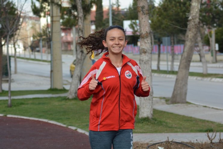 Rüzgarın kızının hedefi olimpiyatlar