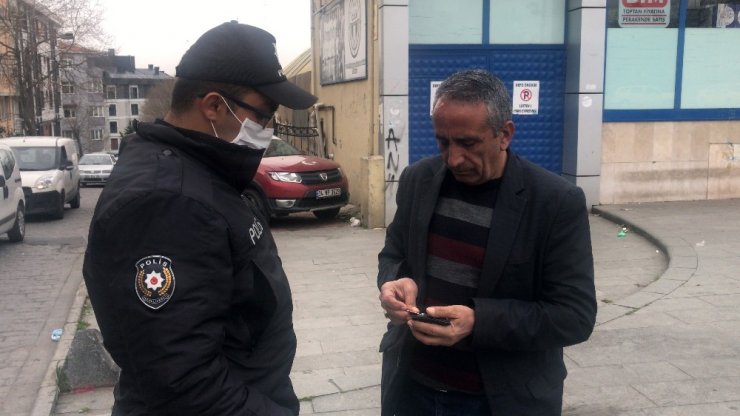 İstanbul’da yasağa uymayan yaşlılar ilginç görüntüler oluşturdu
