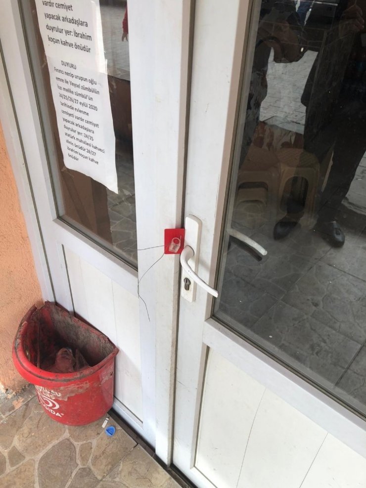 Yasaklara uymayarak açık olan iki işletme mühürlendi