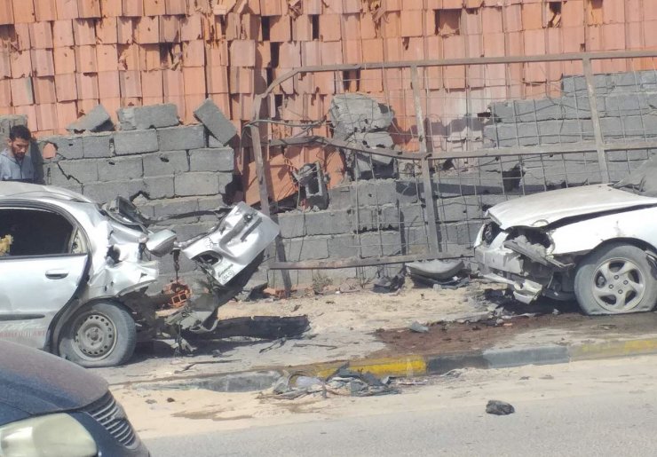 Libya'da Hafter milislerinin Mitiga Havalimanı’ına düzenlediği saldırıda 2 kişi öldü