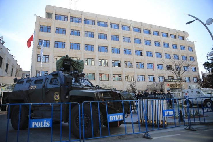 Batman’da kayyum atamasını protesto eden 16 kişi gözaltına alındı