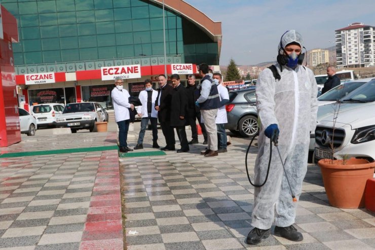 Kırıkkale'de koronavirüse karşı dezenfeksiyon devam ediyor