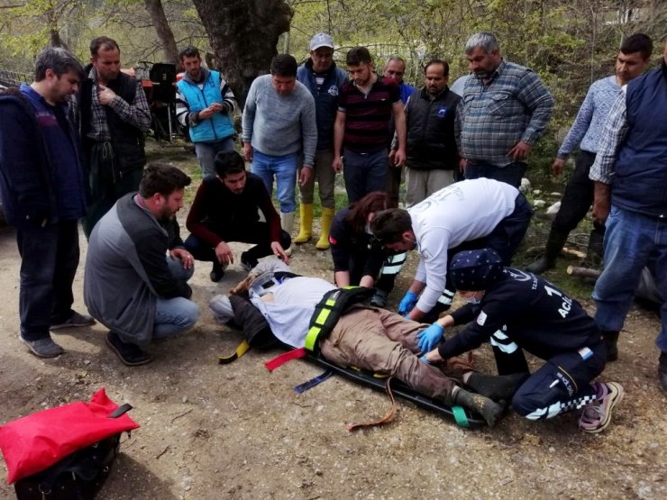 Seydikemer’de devrilen forkliftin operatörü yaralandı