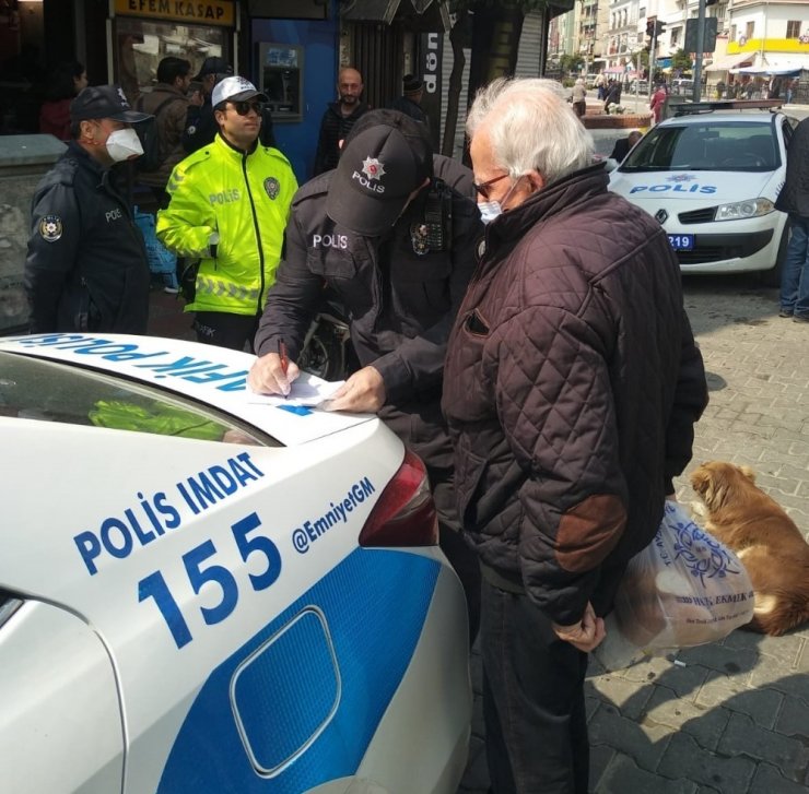 Aydın’da yasaklara uymayan yaşlılara ceza uygulanmaya başlandı