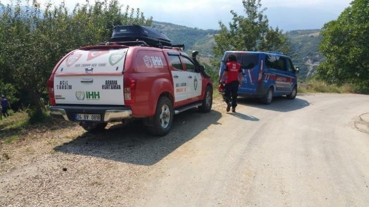Yabanî hayvanların parçaladığı yaşlı adam 8 ay sonra toprağa verildi
