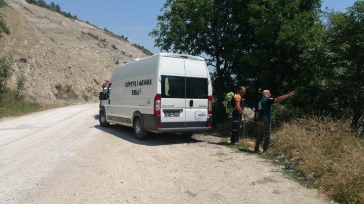 Yabanî hayvanların parçaladığı yaşlı adam 8 ay sonra toprağa verildi