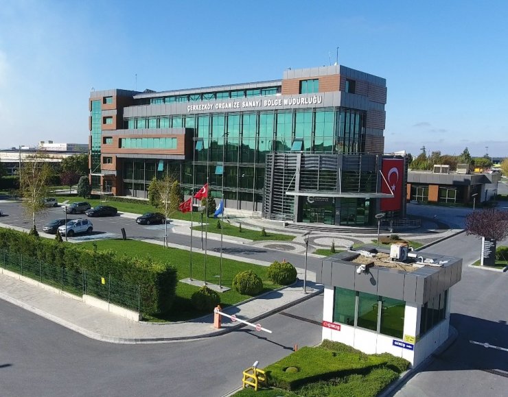 Korona virüs salgını nedeniyle fabrikalarda iş gücü düşürüldü