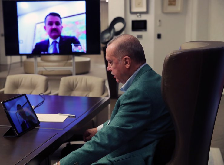 Cumhurbaşkanı Erdoğan, kabine üyeleriyle telekonferansla görüştü: