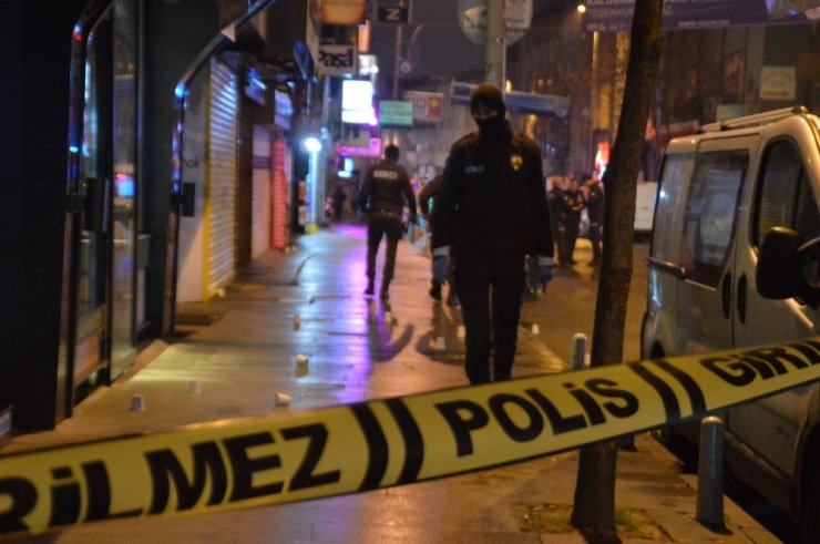 Kâğıthane’de bir iş yerine silahlı saldırı: 3 kişi yaralandı