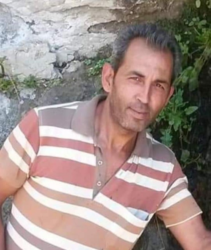 Motosiklet ile otomobil çarpıştı: 1 ölü, 1 yaralı