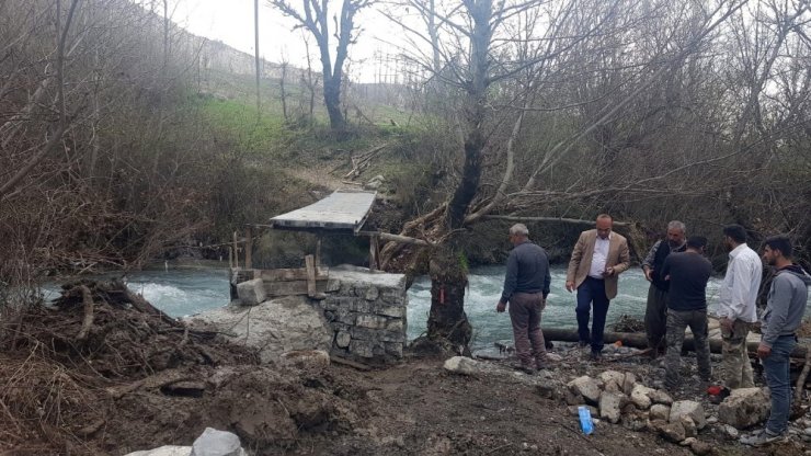 Teröristler köprü inşaatına mayın yerleştirmiş