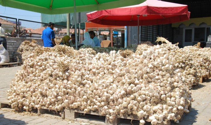 Korona virüsü, sarımsağın da ateşini yükseltti