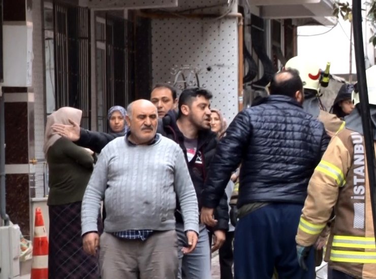Baca yüzünden yangın çıktı, apartman sakinleri kavga etti
