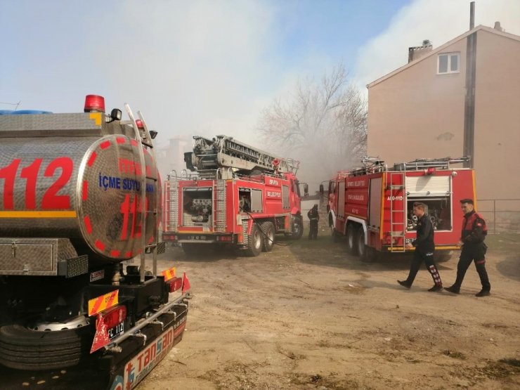 Isparta’da korkutan yangın