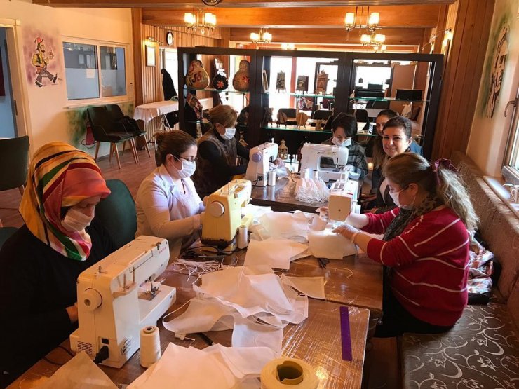 Zonguldak ve Karabük'te maske üretimi başladı