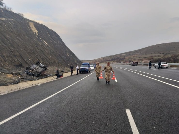 Malatya’da otomobil takla attı: 3 yaralı
