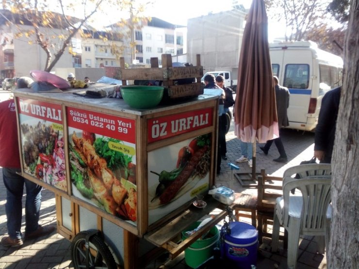 Zabıtadan seyyar satıcı uyarısı