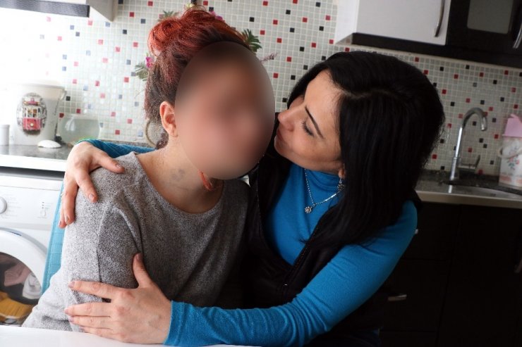 Manisa’da kaçırıldıktan 13 gün sonra bulunan genç kız ailesine kavuştu