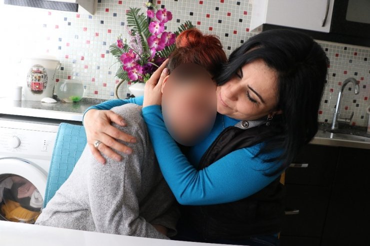 Manisa’da kaçırıldıktan 13 gün sonra bulunan genç kız ailesine kavuştu