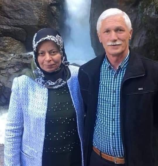 Eski belediye başkanının öldürdüğü karı-koca toprağa verildi