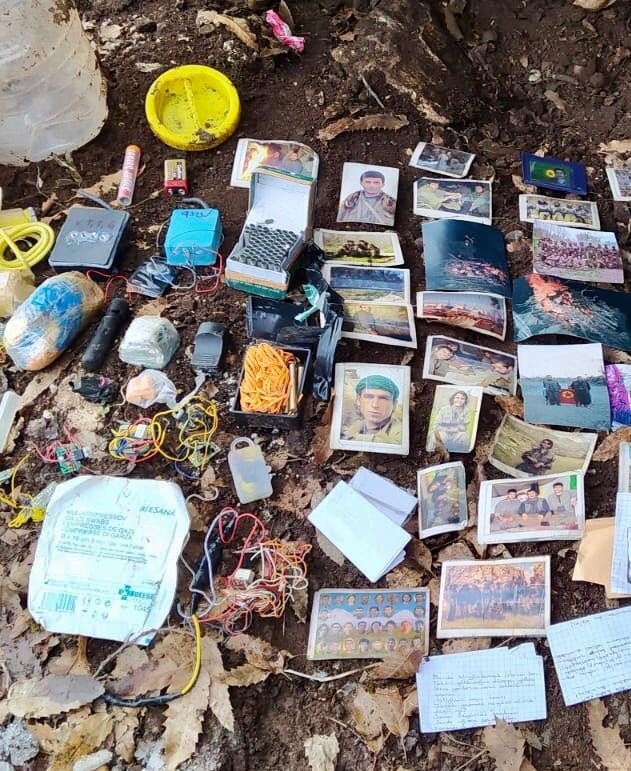Siirt’te teröristlere ait mühimmat, örgütsel doküman ve yaşam malzemesi ele geçirildi